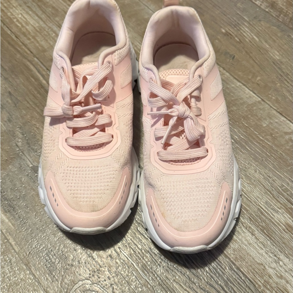 Avia Women's Pink Sneakers